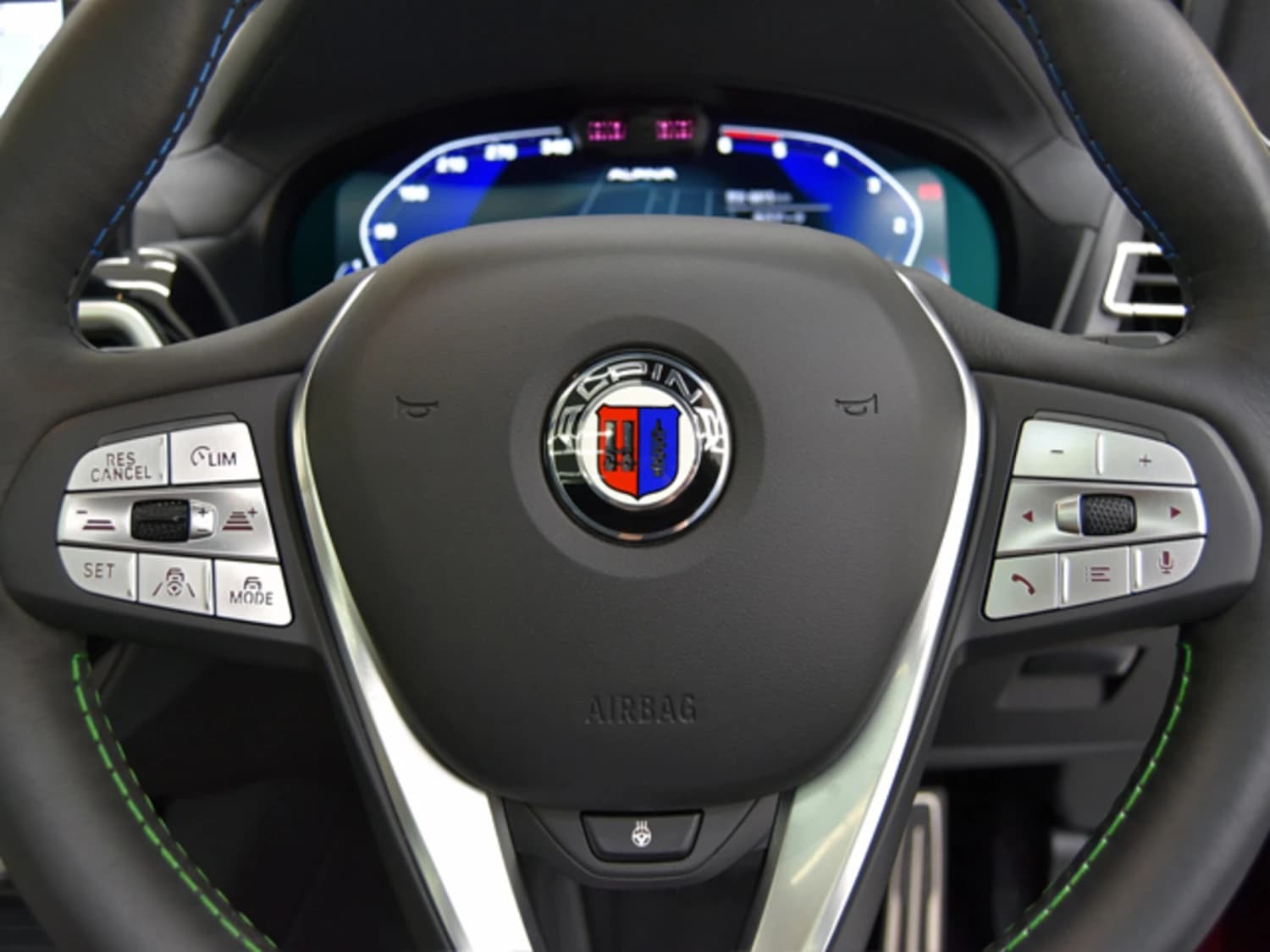 BMW ALPINA XD3 - фото 7