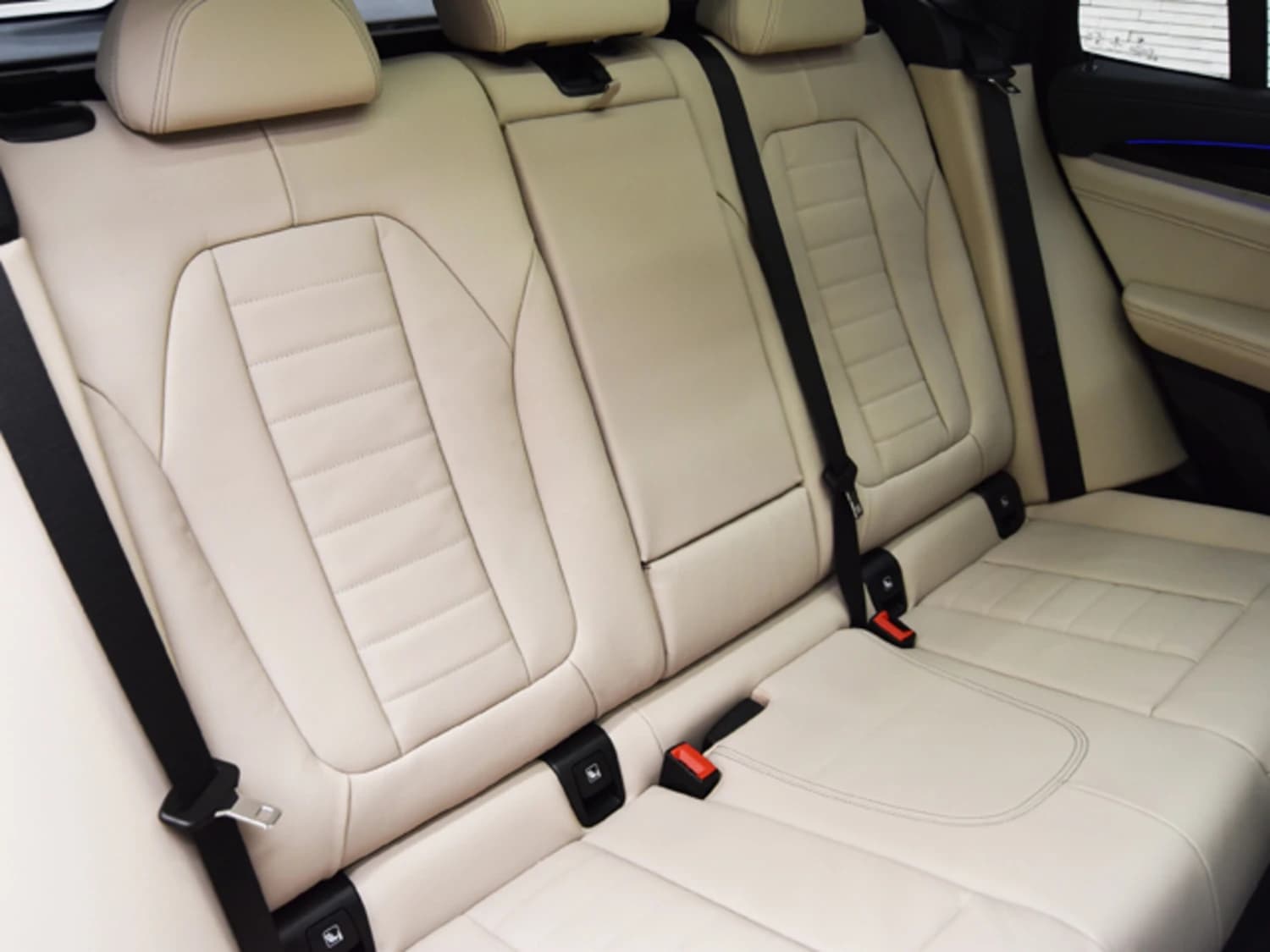 BMW ALPINA XD3 - фото 12