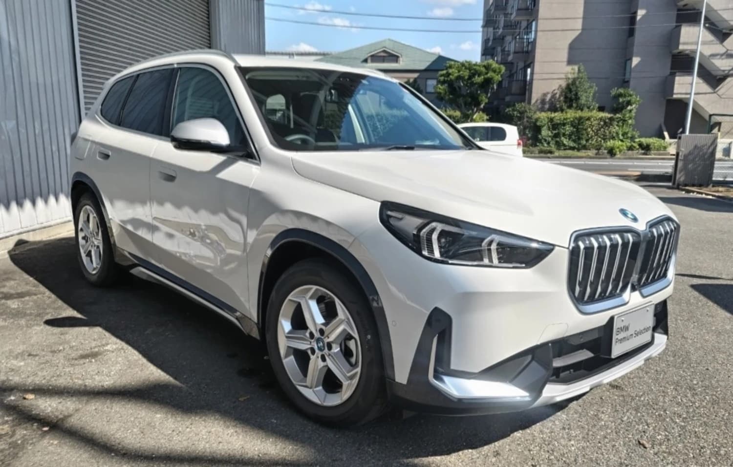 BMW iX1 xDrive 30 - фото 7