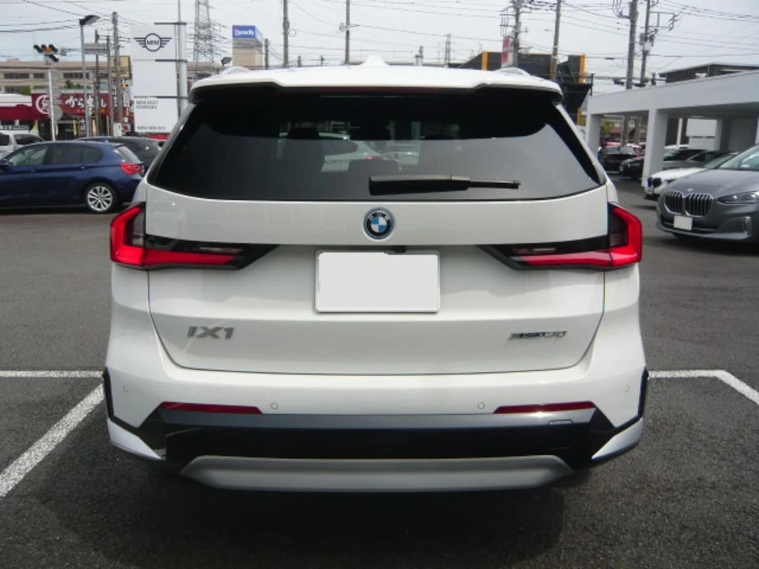 BMW iX1 xDrive 30 - фото 10