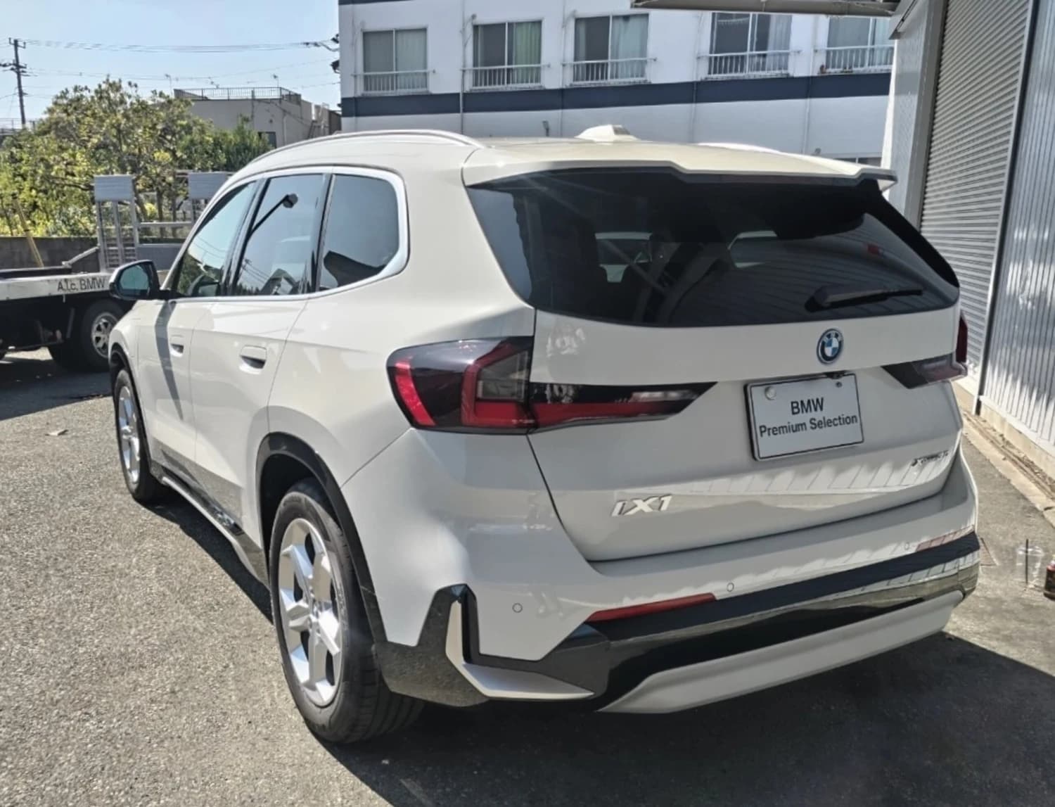 BMW iX1 xDrive 30 - фото 14