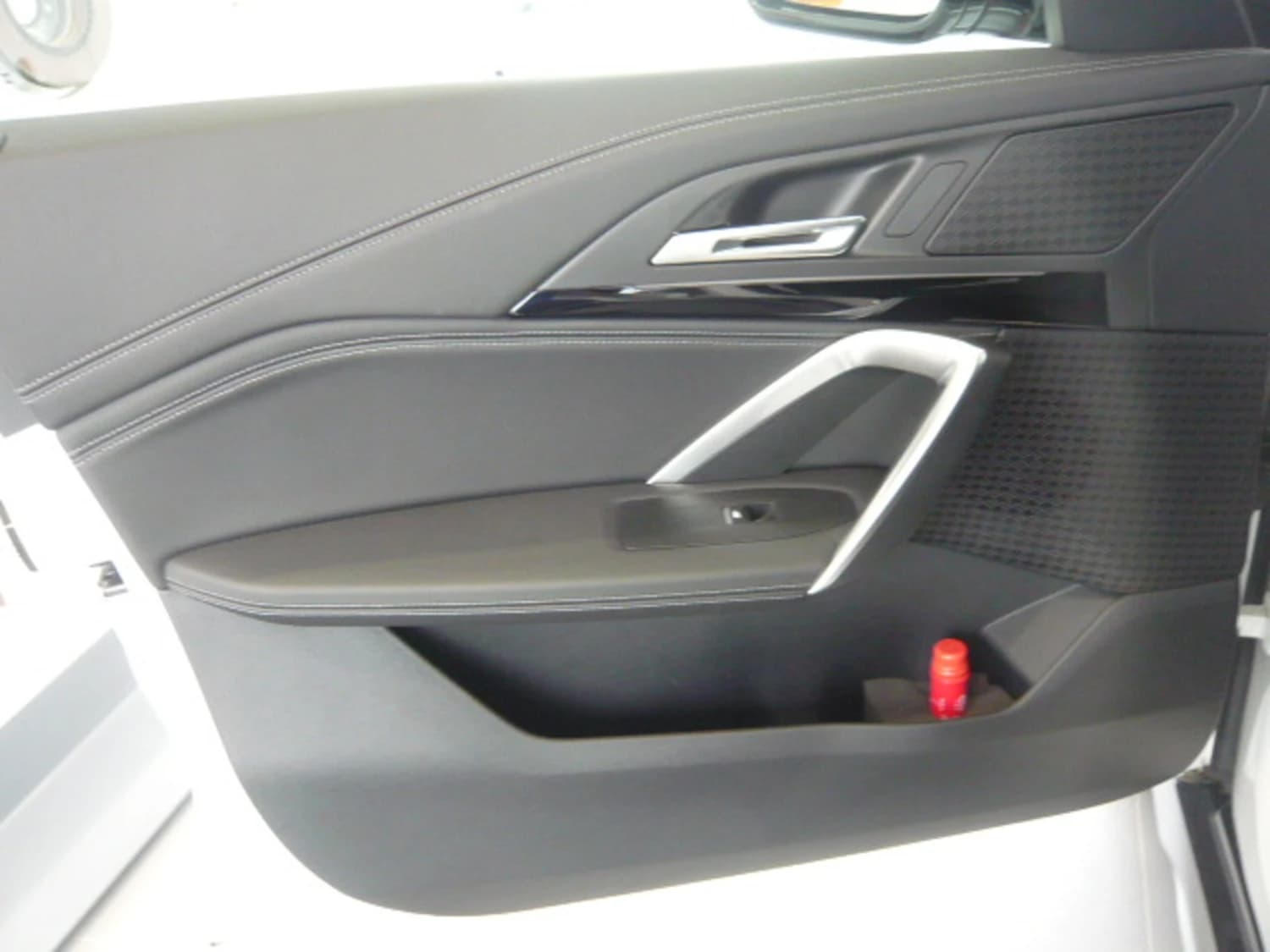 BMW iX1 xDrive 30 - фото 30