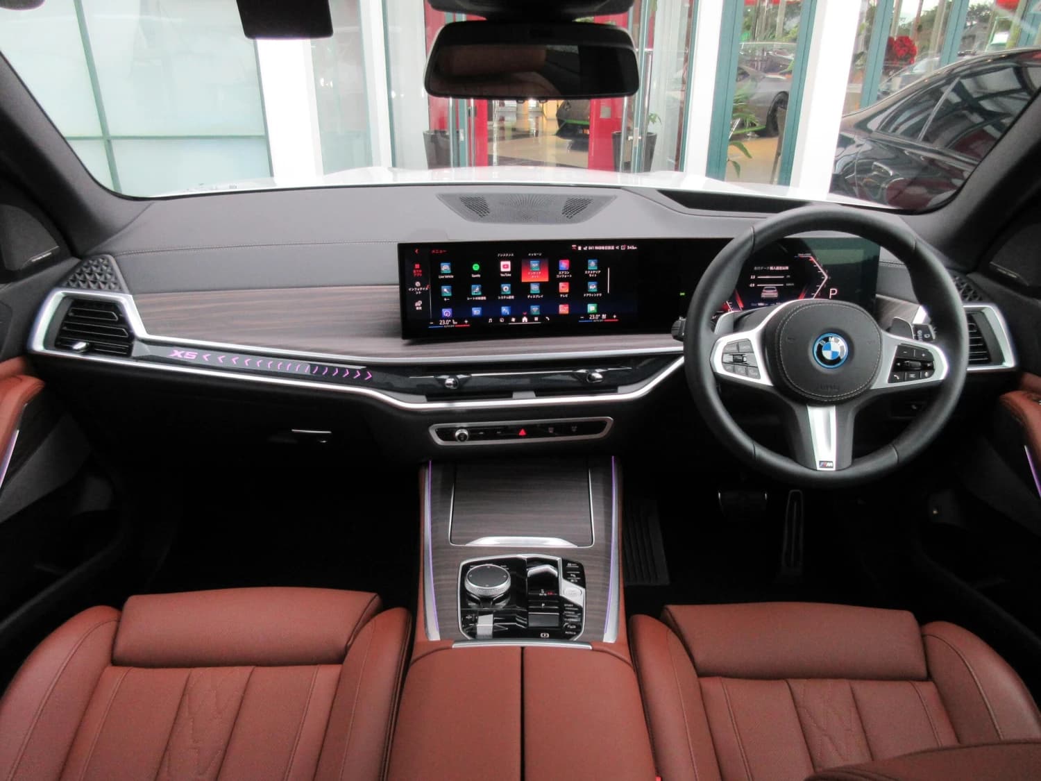 BMW X5 50e M Sport - фото 2
