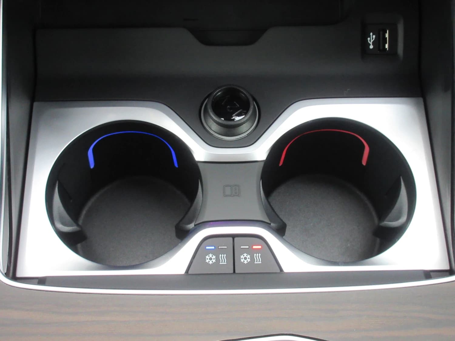 BMW X5 50e M Sport - фото 10