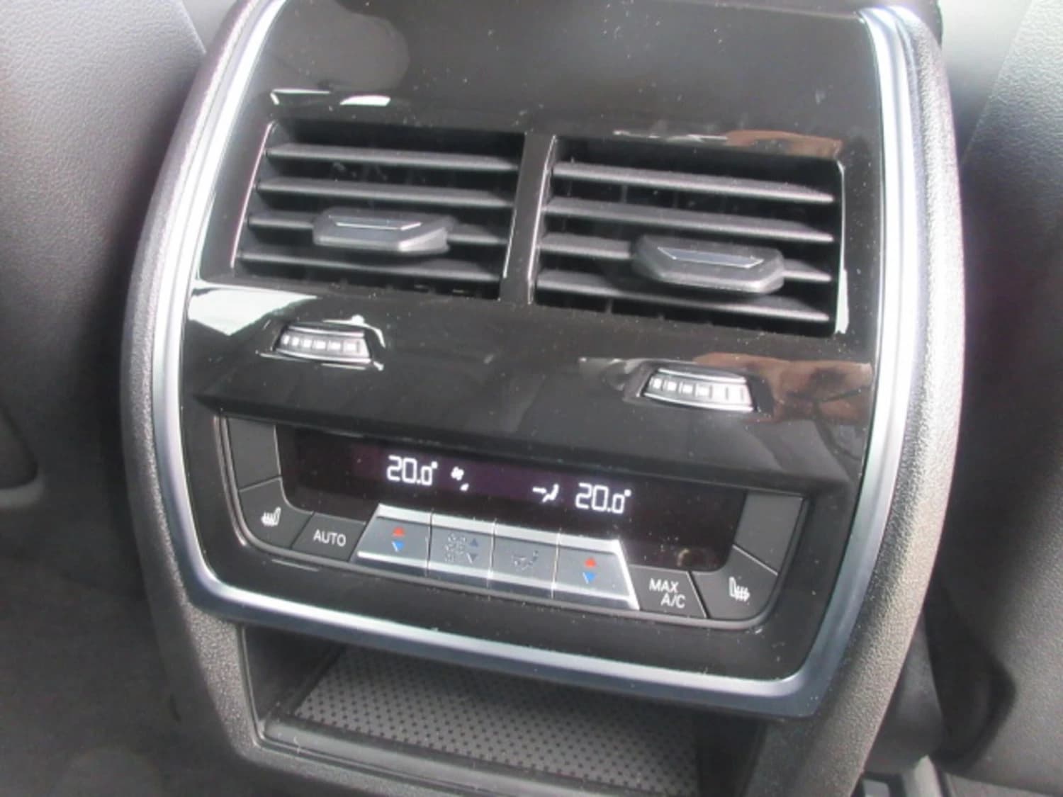 BMW X5 40d M Sport - фото 14