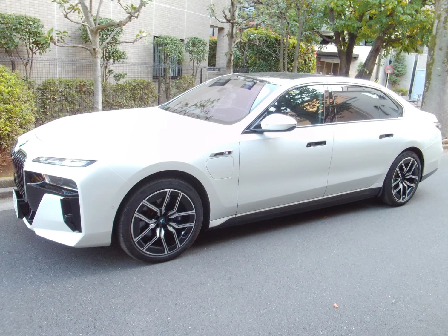 BMW i7 xDrive 60 M Sport - фото 6