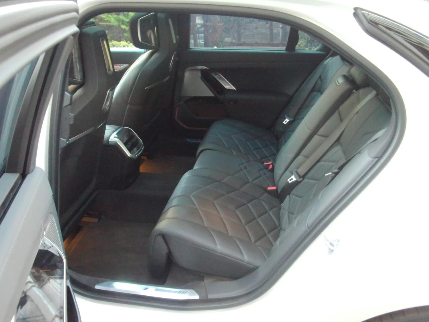 BMW i7 xDrive 60 M Sport - фото 10