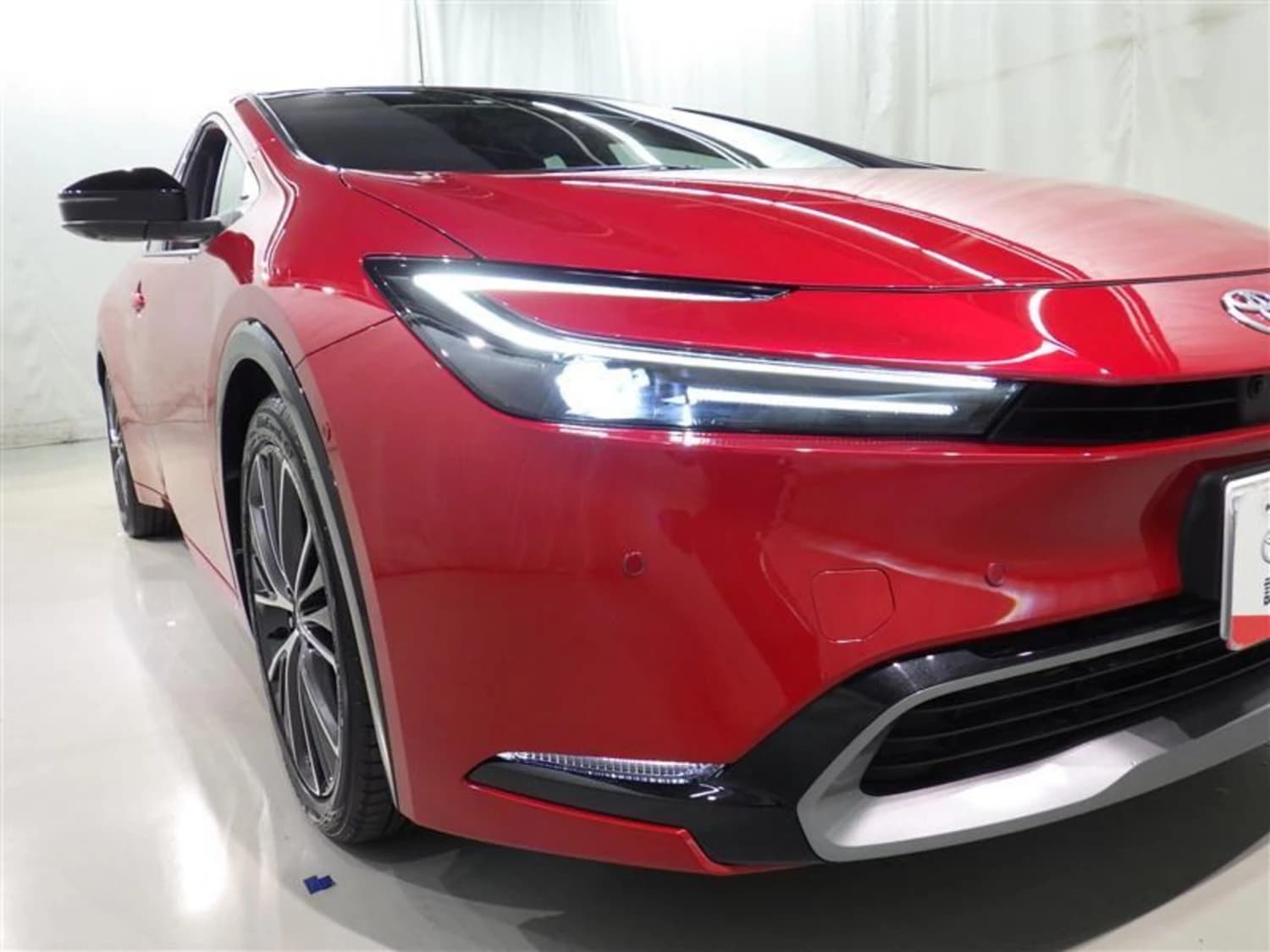 Toyota Prius Z - фото 8