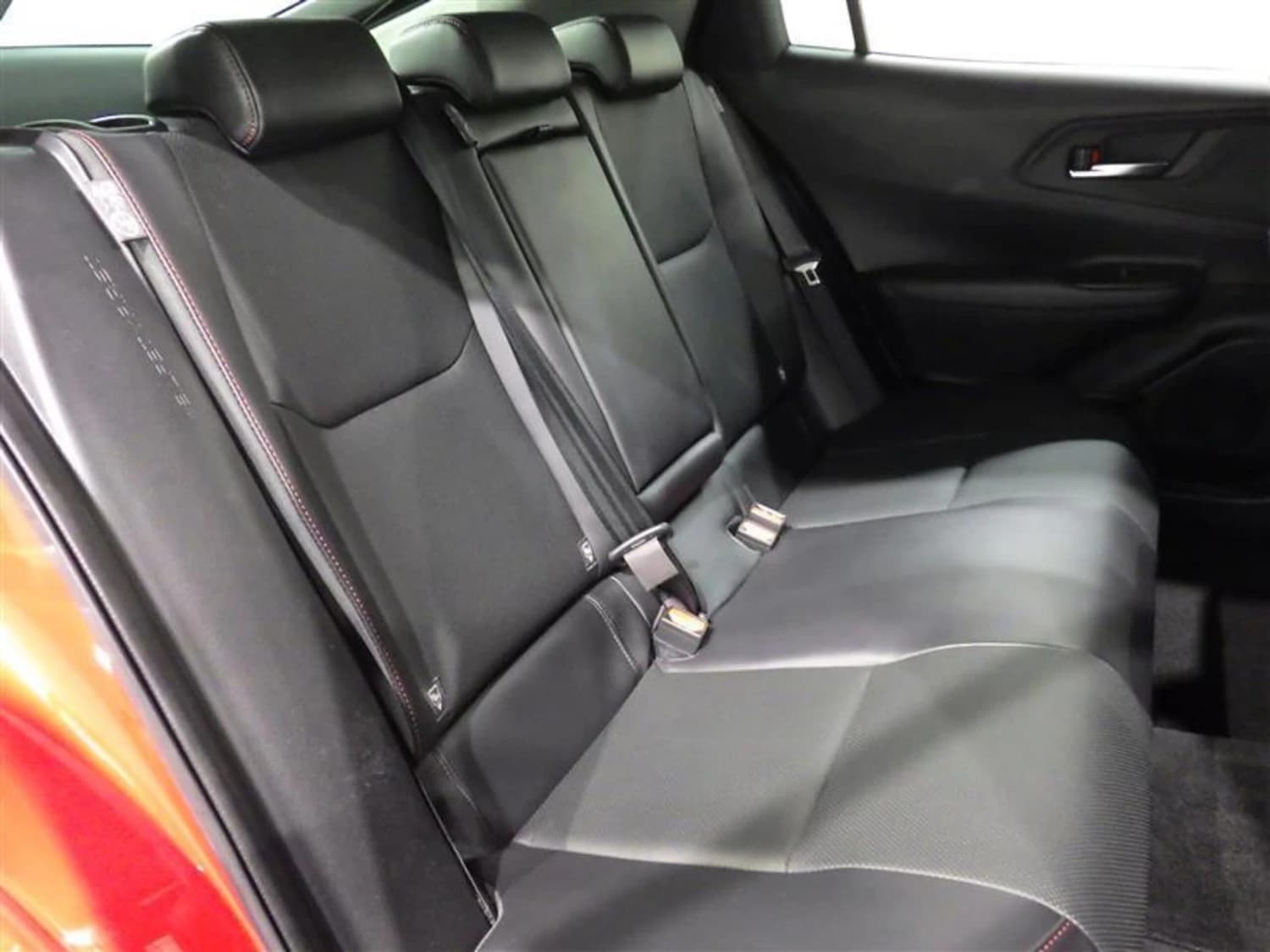 Toyota Prius Z - фото 11