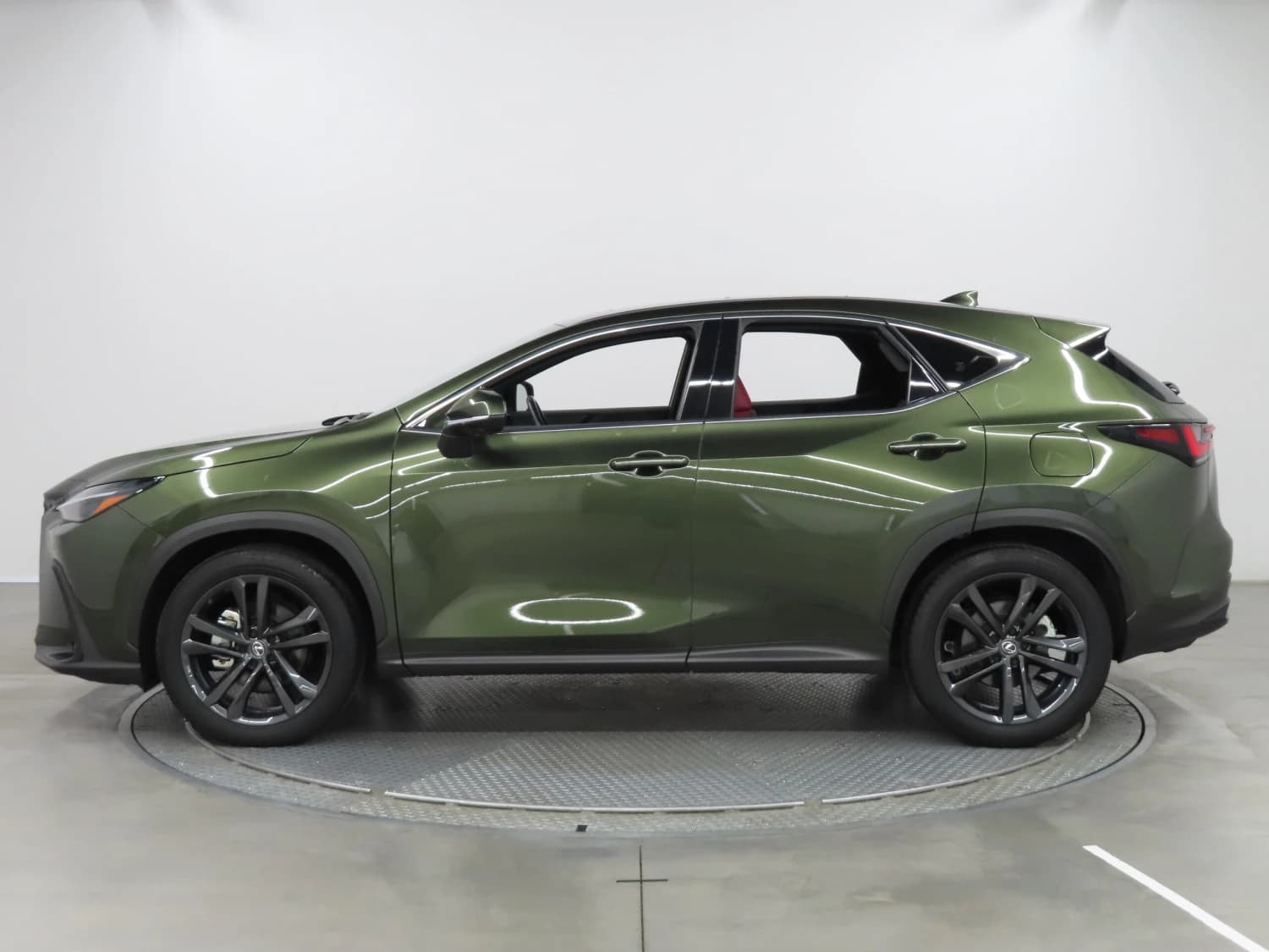 Lexus NX 250 Version L - фото 3