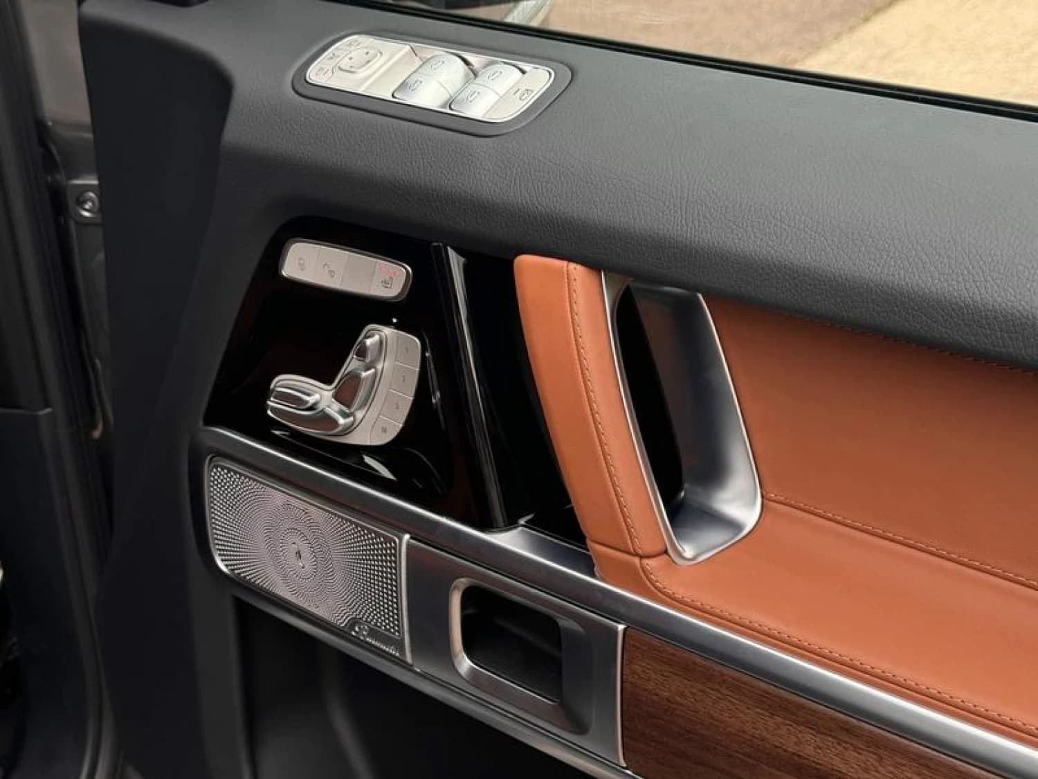 Mercedes G-class G450d - фото 15