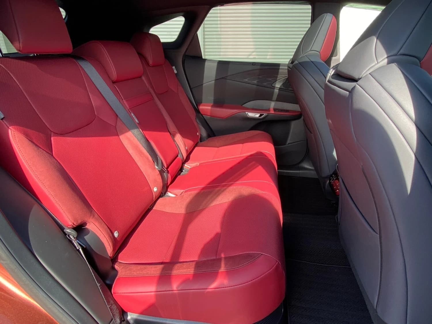 Lexus RX 500h F Sport+ - фото 4