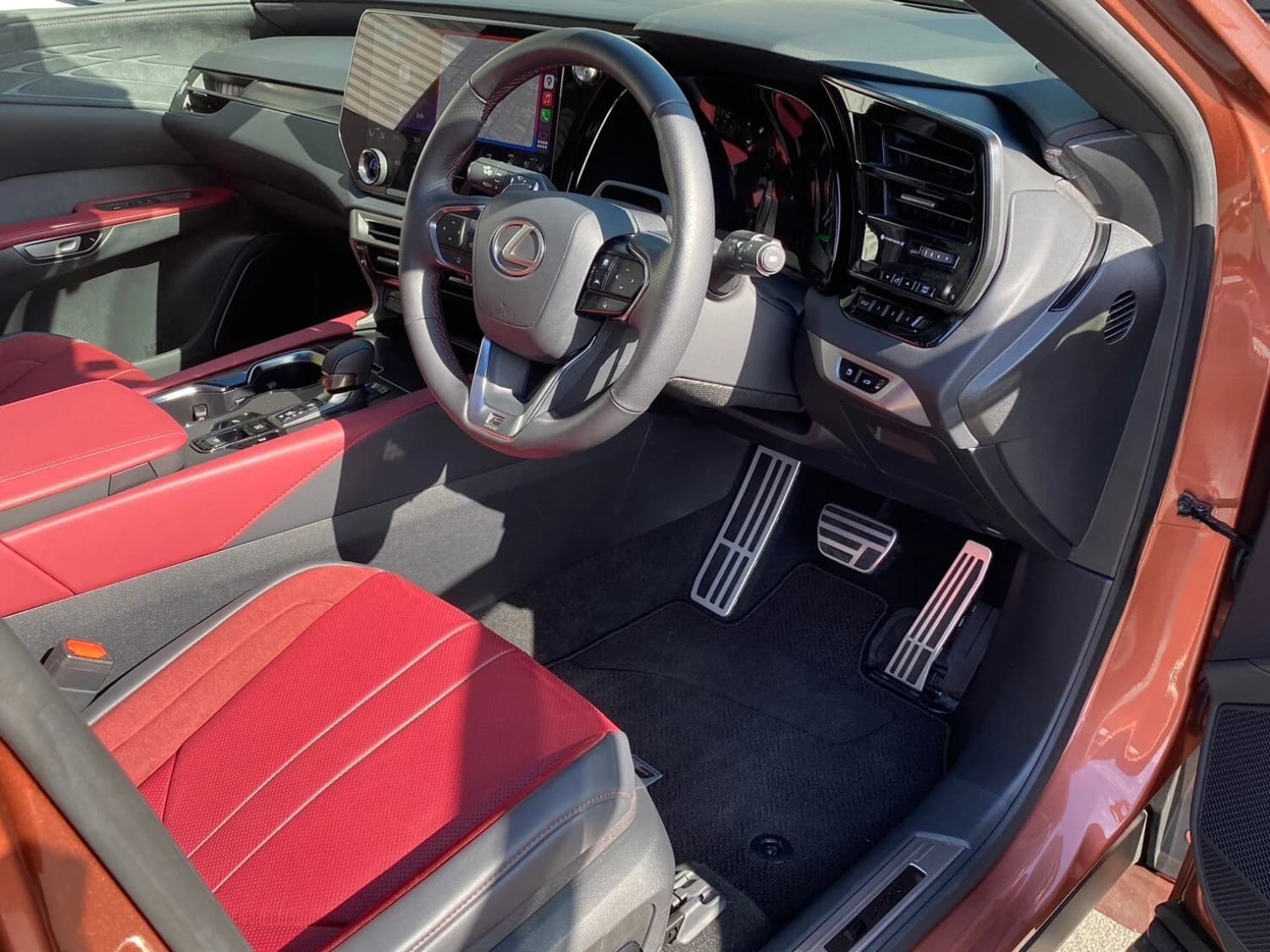 Lexus RX 500h F Sport+ - фото 10