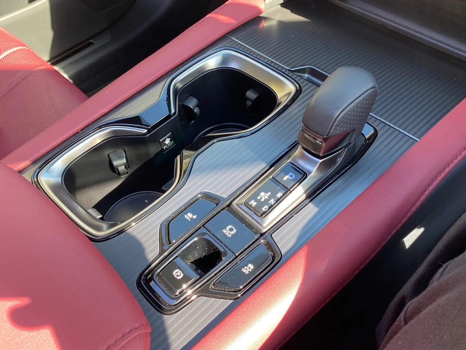 Lexus RX 500h F Sport+ - фото 19