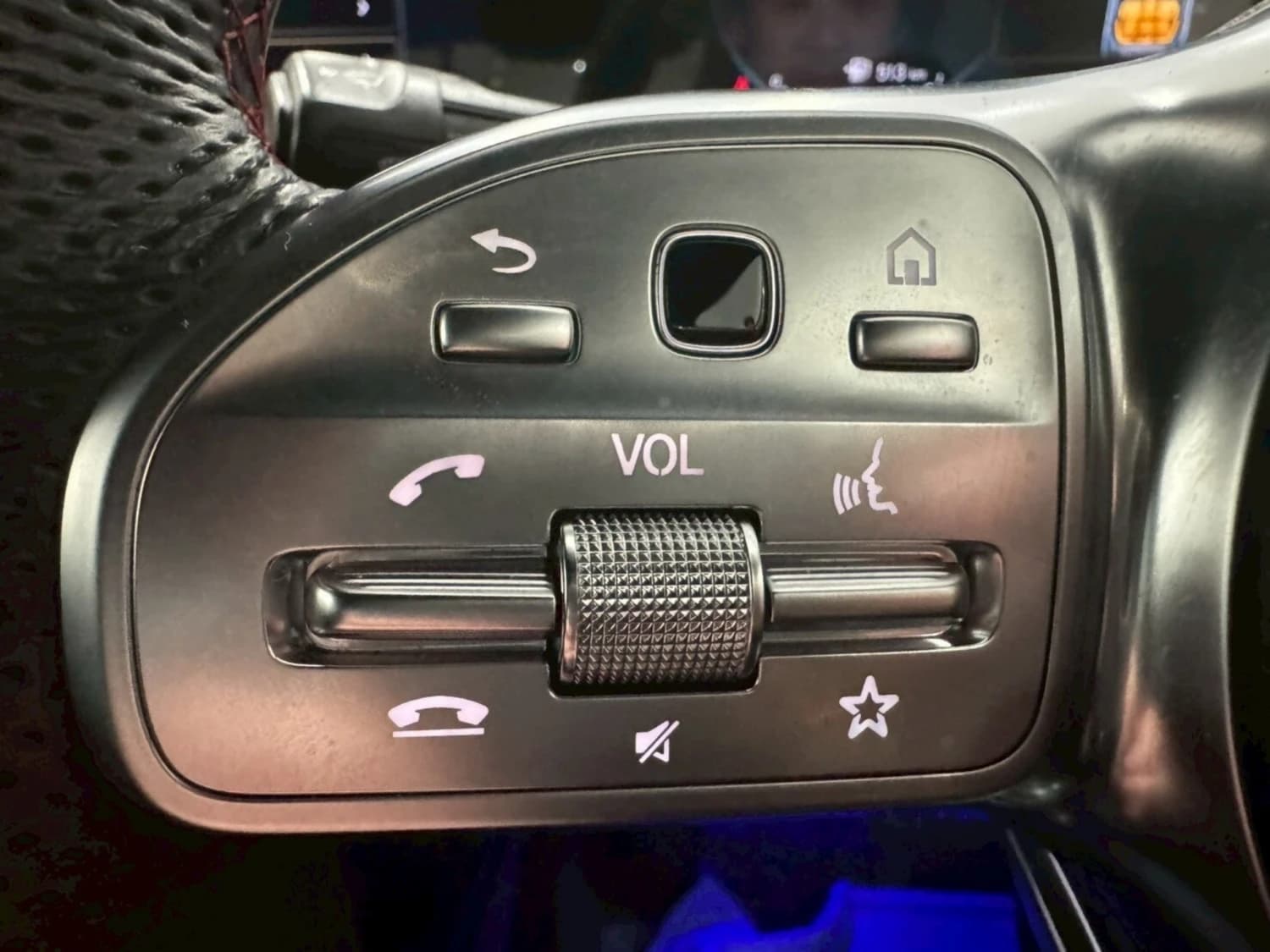 Mercedes CLA-class CLA 200d AMG Line - фото 13