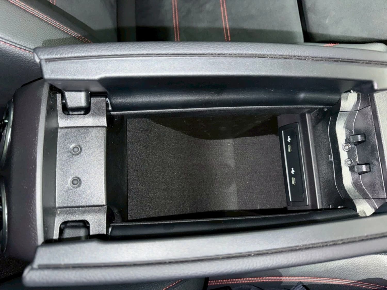 Mercedes CLA-class CLA 200d AMG Line - фото 24