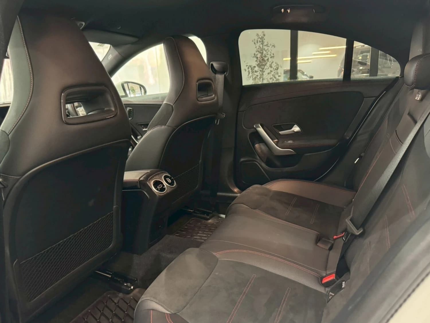 Mercedes CLA-class CLA 200d AMG Line - фото 30