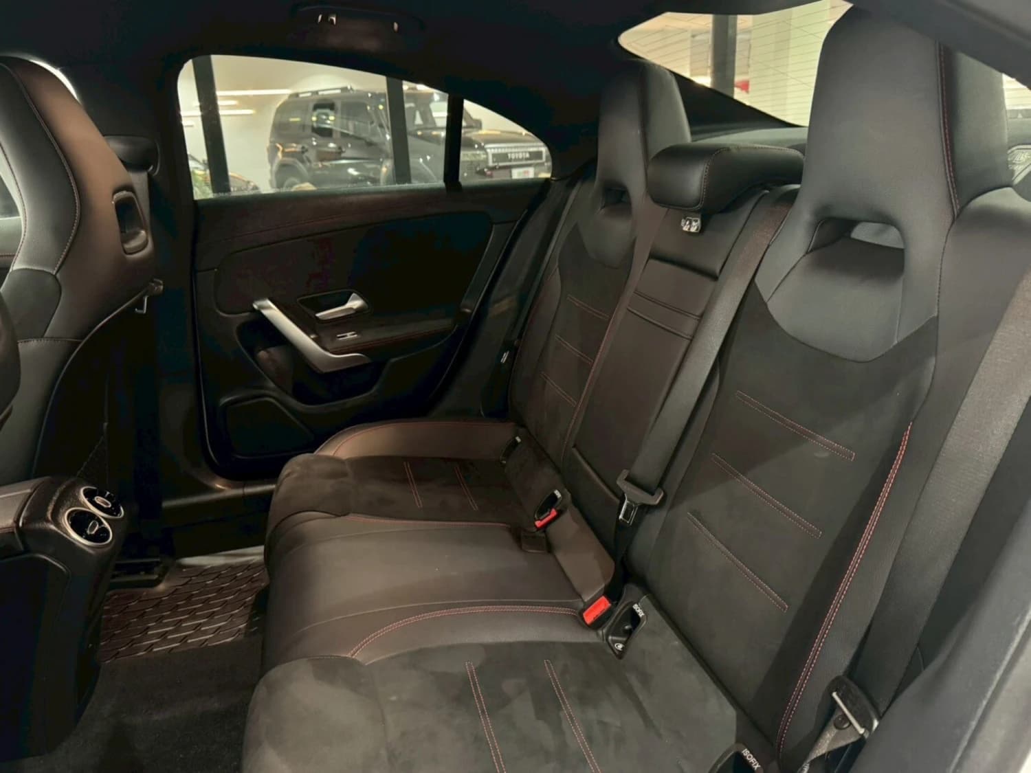 Mercedes CLA-class CLA 200d AMG Line - фото 31