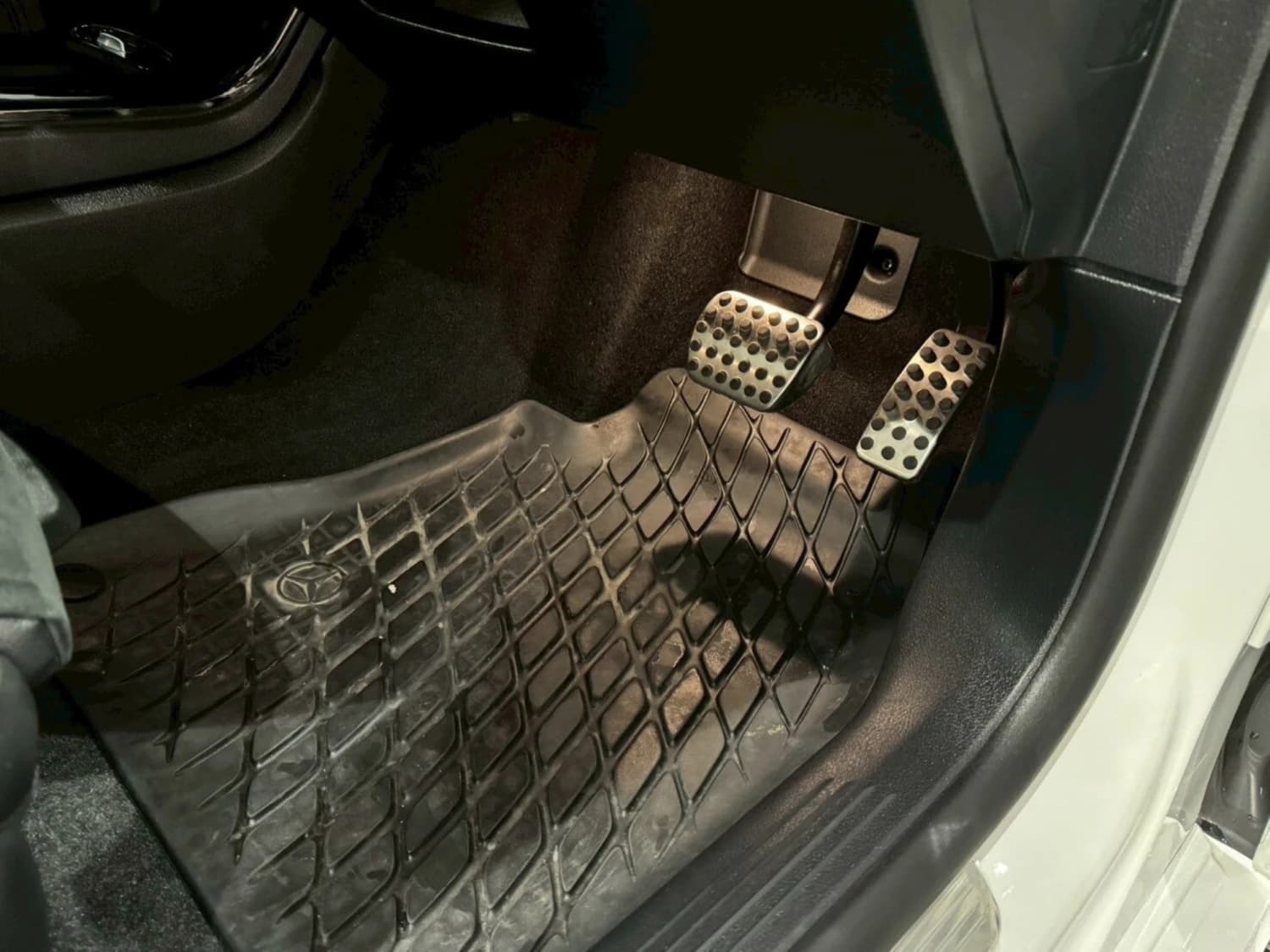 Mercedes CLA-class CLA 200d AMG Line - фото 38