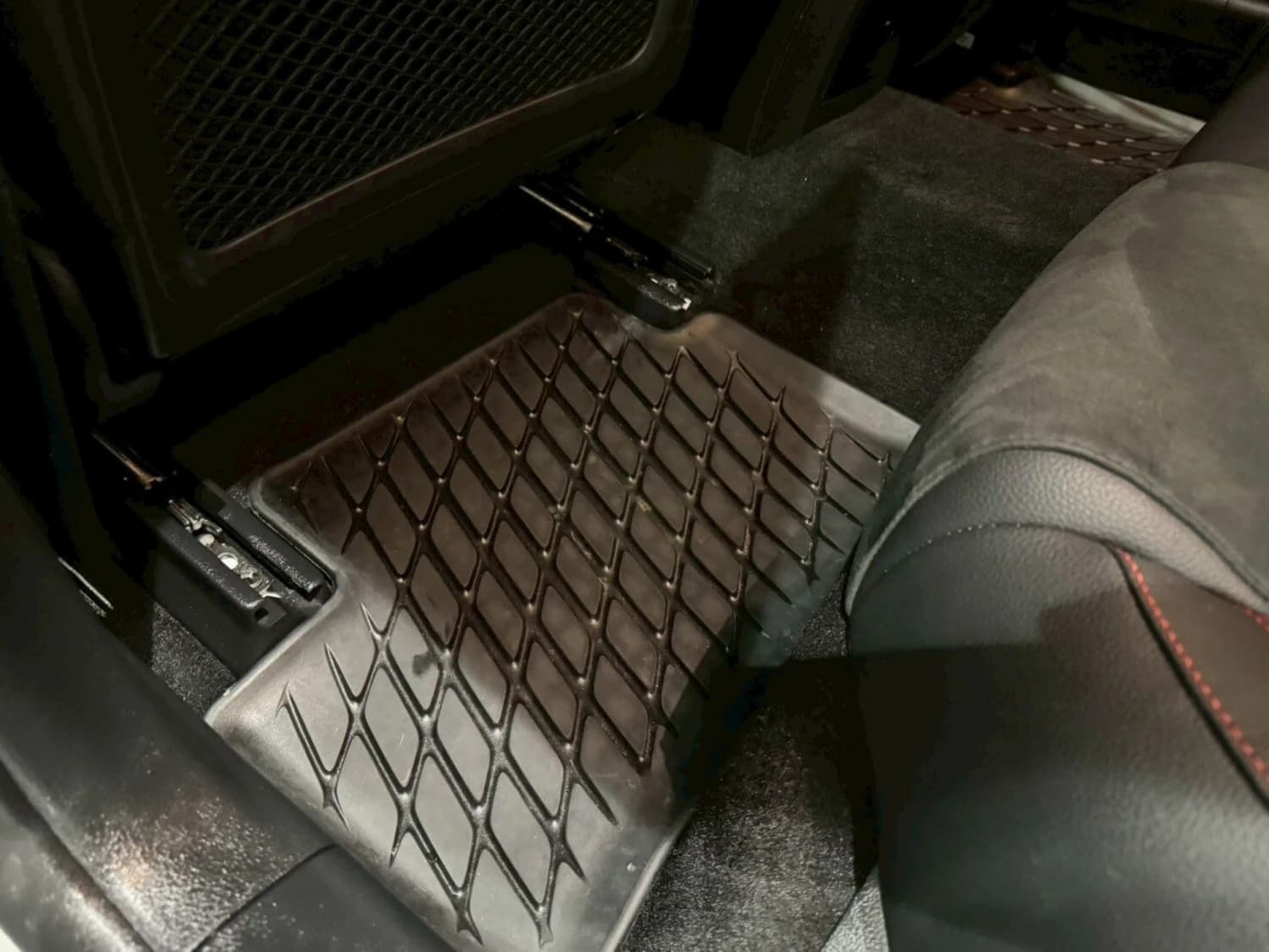 Mercedes CLA-class CLA 200d AMG Line - фото 39