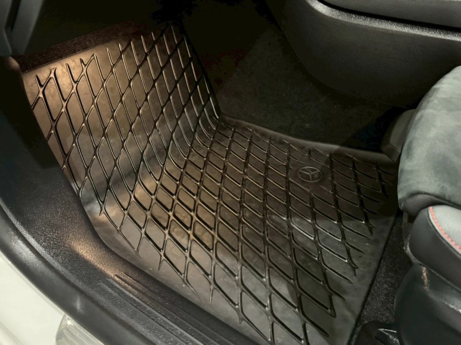 Mercedes CLA-class CLA 200d AMG Line - фото 40