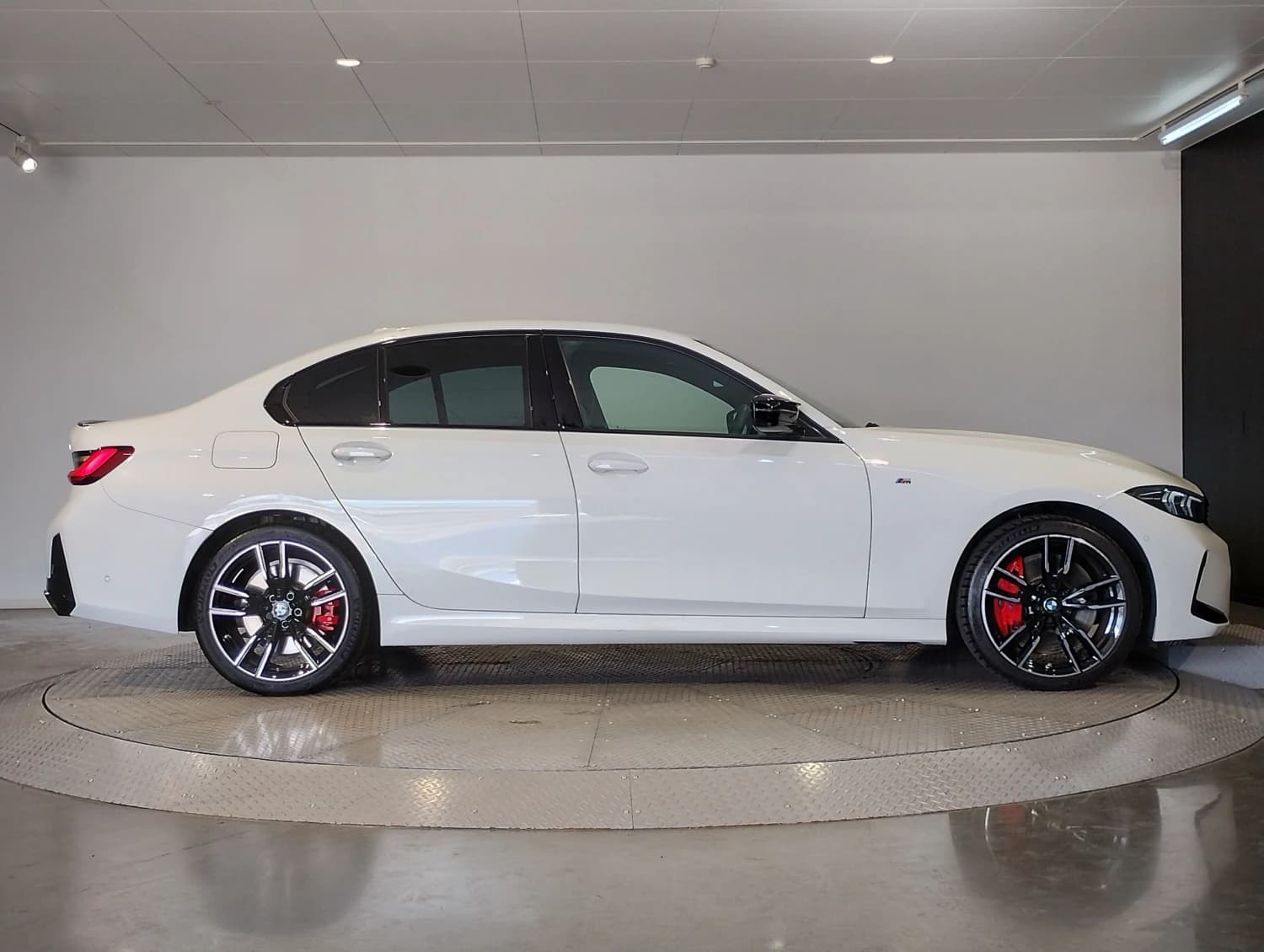 BMW 3 series M340i xDrive - фото 7