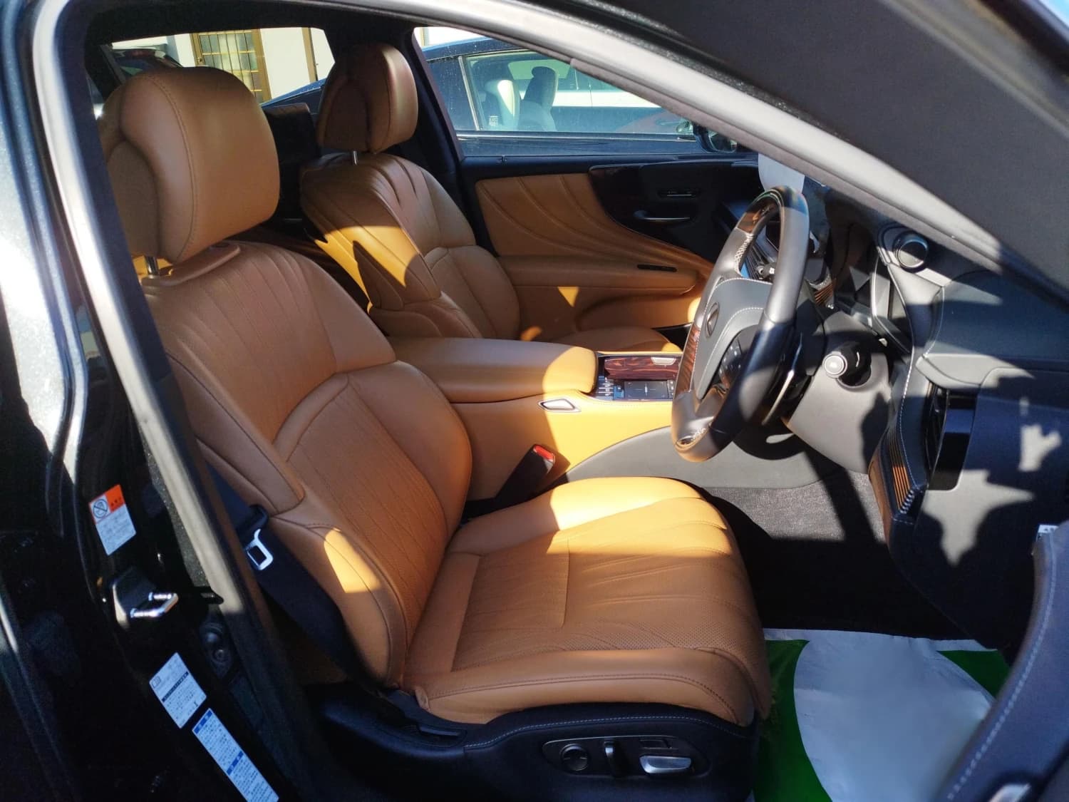 Lexus LS 500h Executive - фото 2