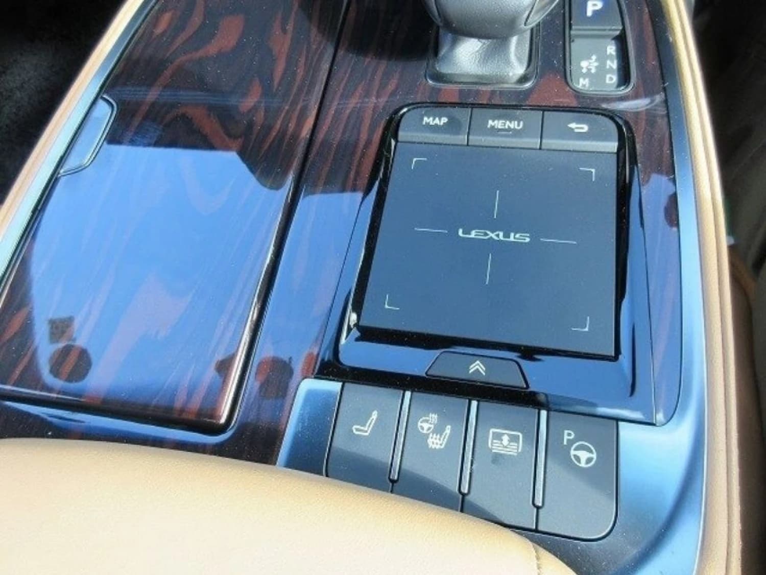 Lexus LS 500h Executive - фото 21