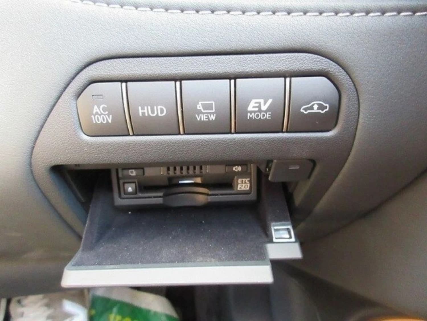 Lexus LS 500h Executive - фото 22