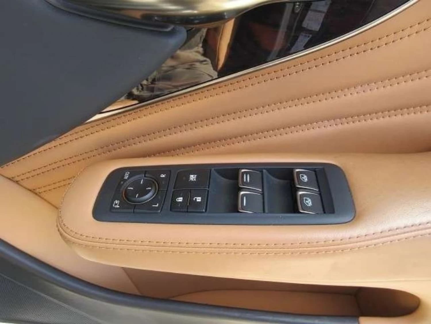 Lexus LS 500h Executive - фото 24