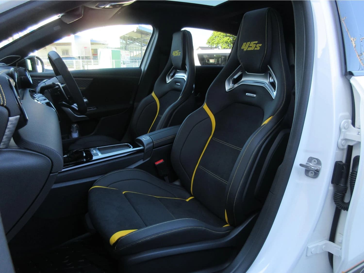 Mercedes A-class AMG A 45 S 4MATIC+ - фото 2