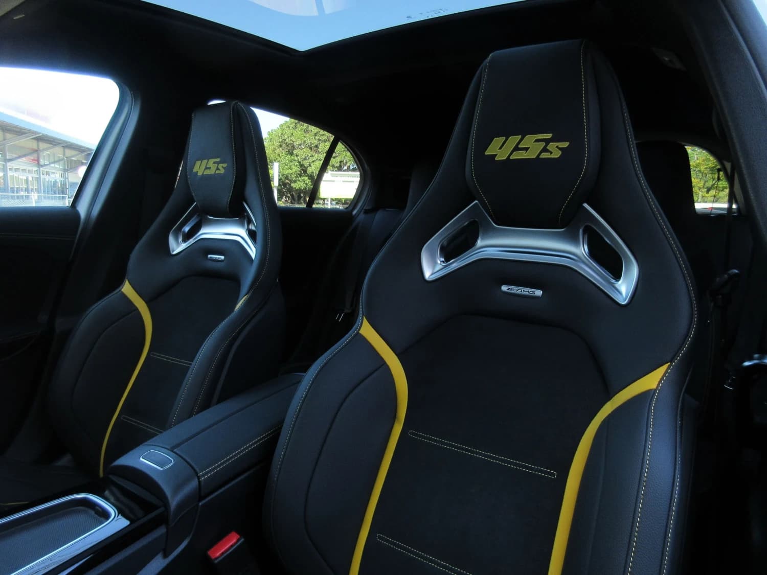 Mercedes A-class AMG A 45 S 4MATIC+ - фото 13