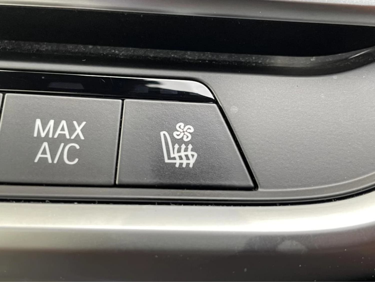 BMW X5 xDrive 40d M Sport (7 seater) - фото 25