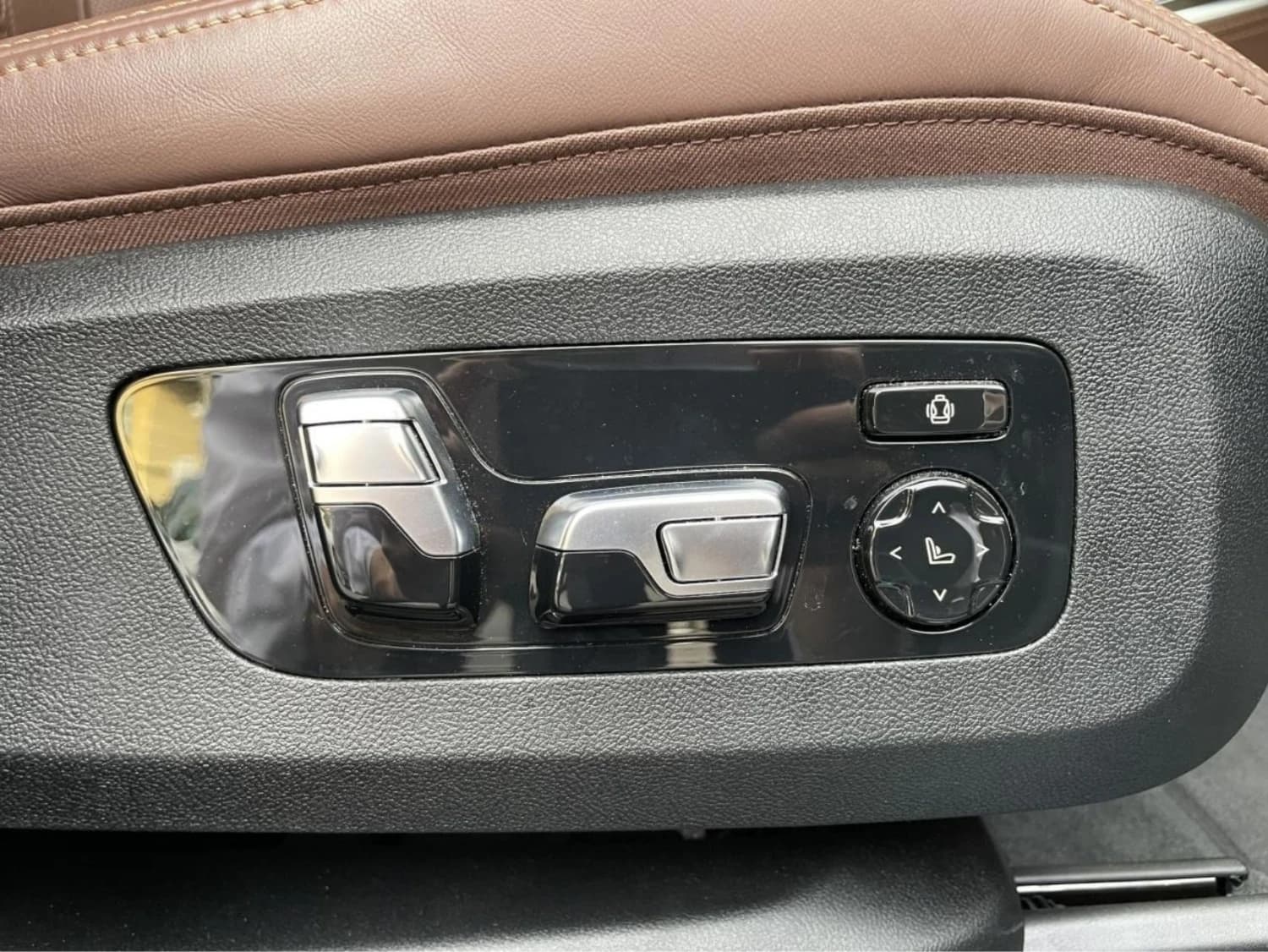 BMW X5 xDrive 40d M Sport (7 seater) - фото 32