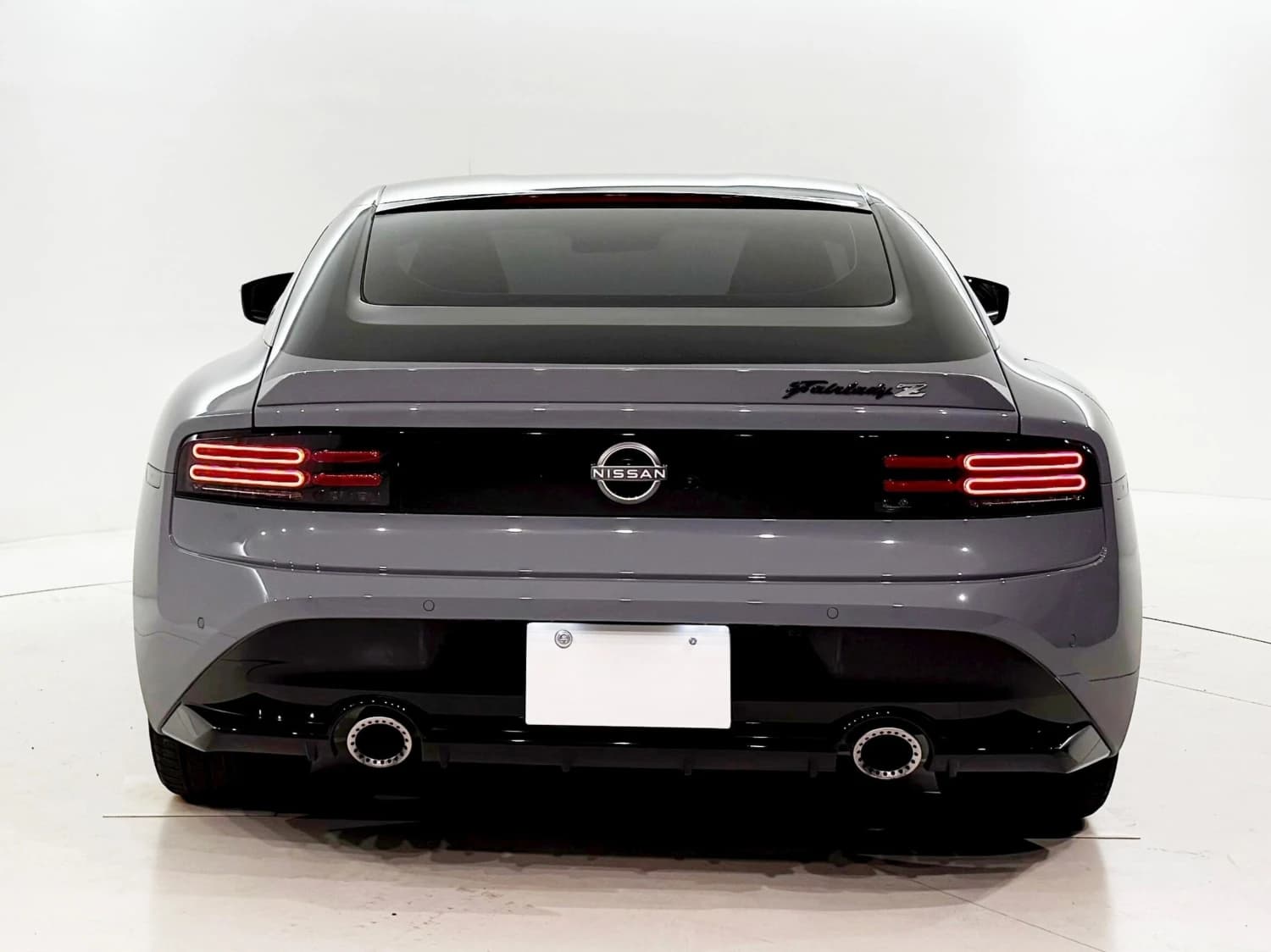 Nissan Fairlady z Version ST - фото 5