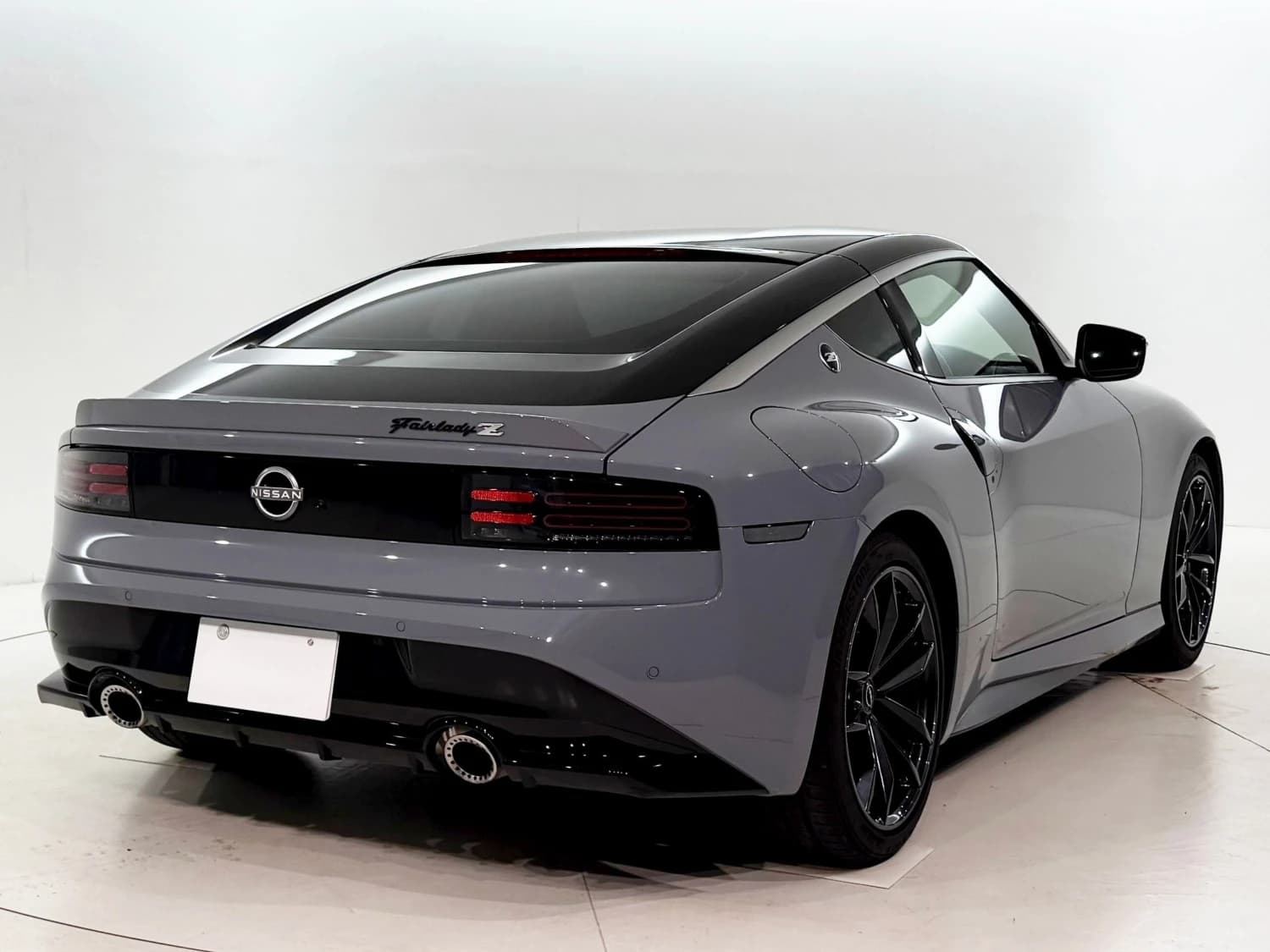 Nissan Fairlady z Version ST - фото 6