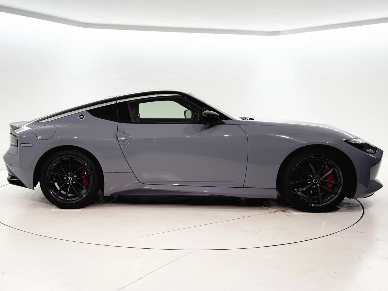 Nissan Fairlady z Version ST - фото 7