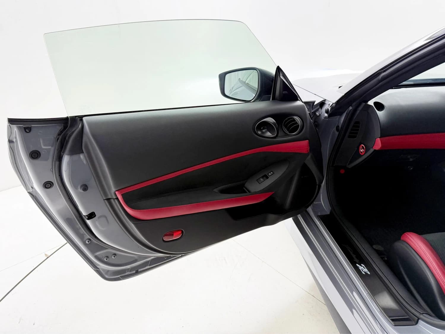 Nissan Fairlady z Version ST - фото 27