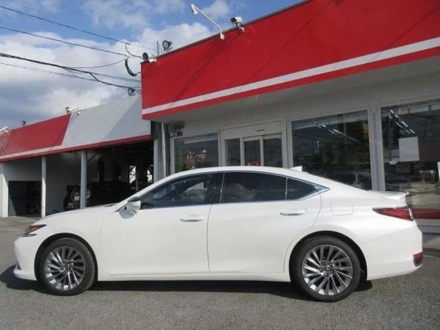 Lexus ES 300h Version L - фото 4