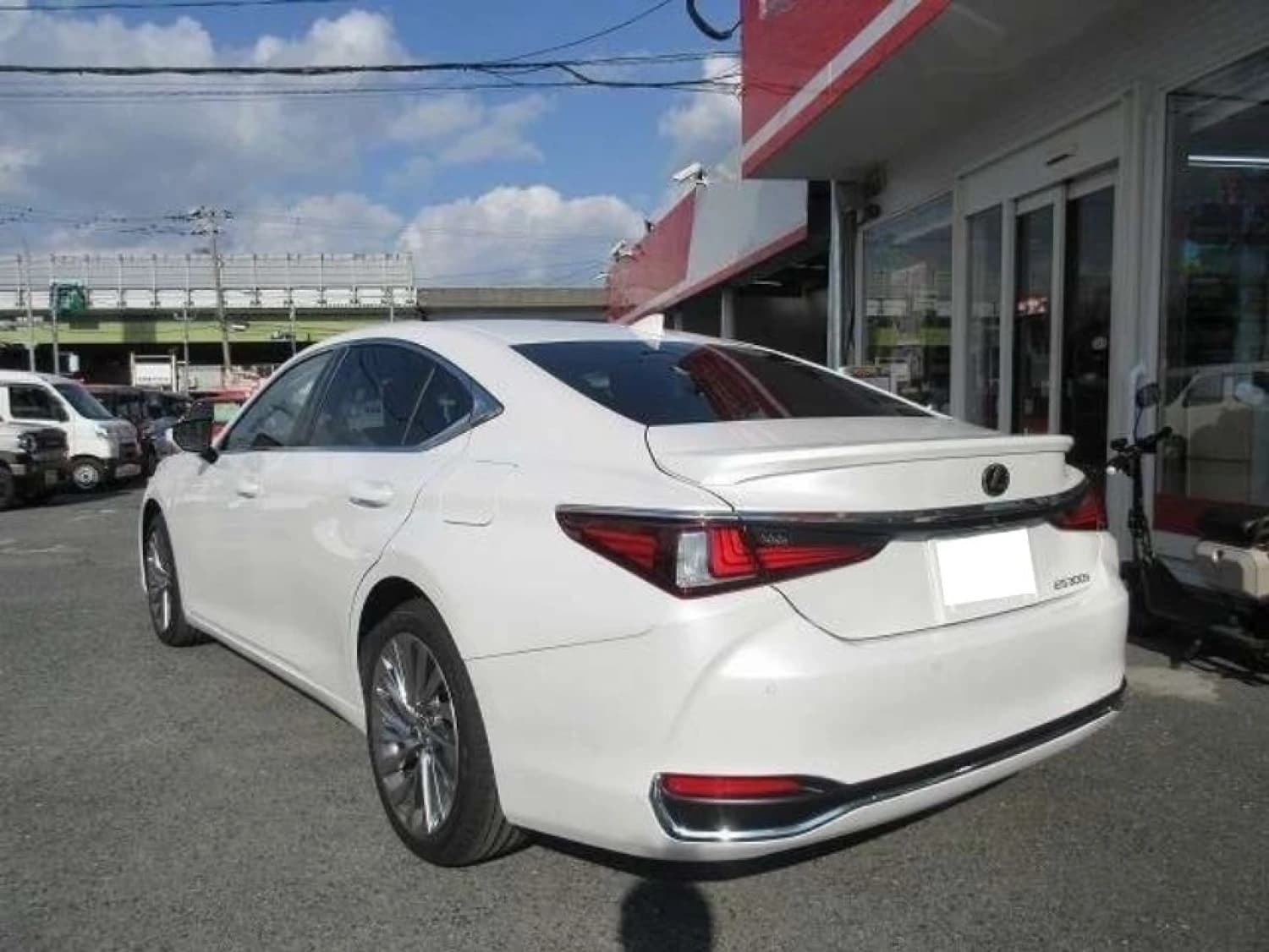 Lexus ES 300h Version L - фото 5