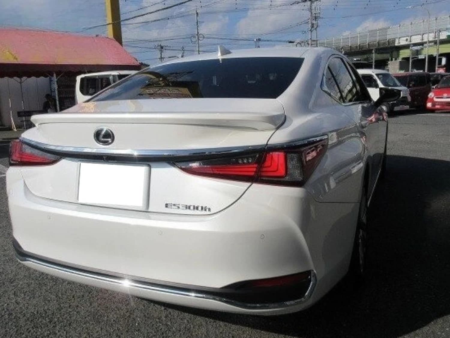 Lexus ES 300h Version L - фото 7
