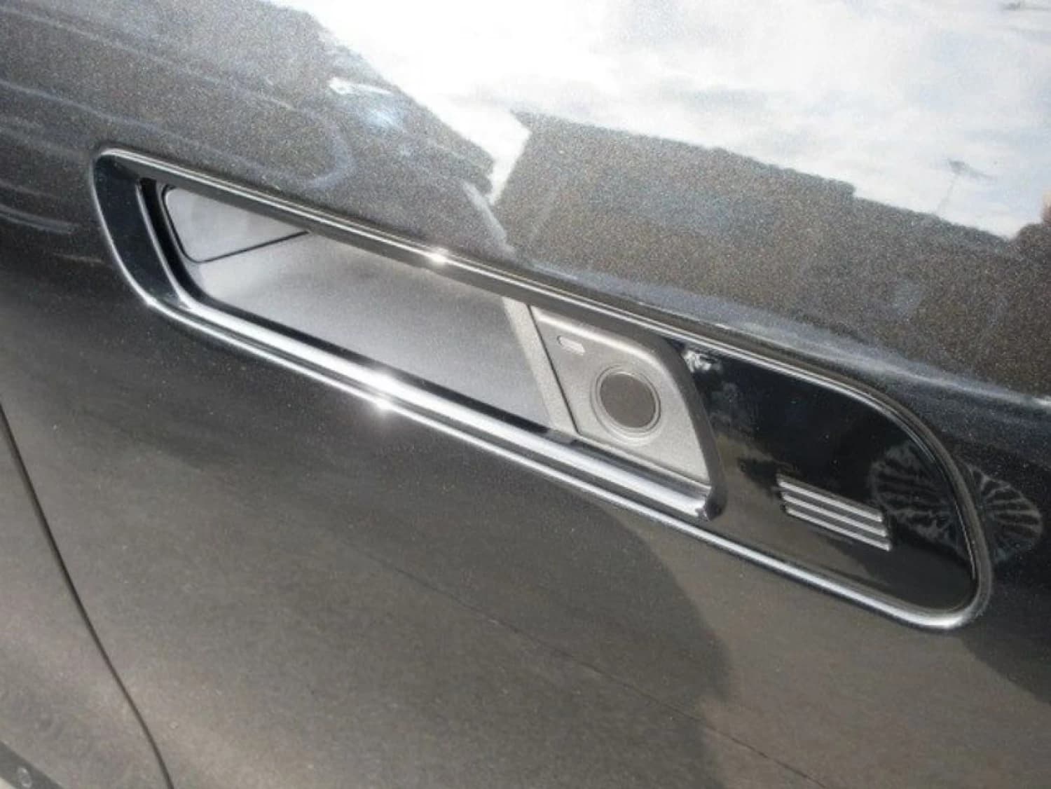 BMW 7 series 740i M Sport - фото 30