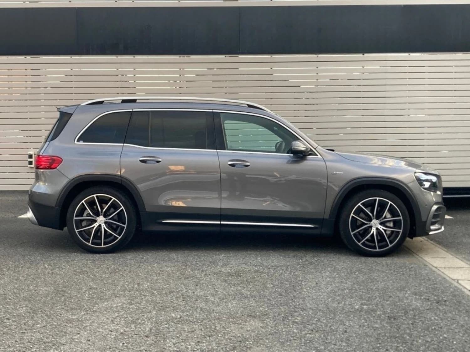 Mercedes GLB-class AMG GLB 35 4MATIC - фото 6