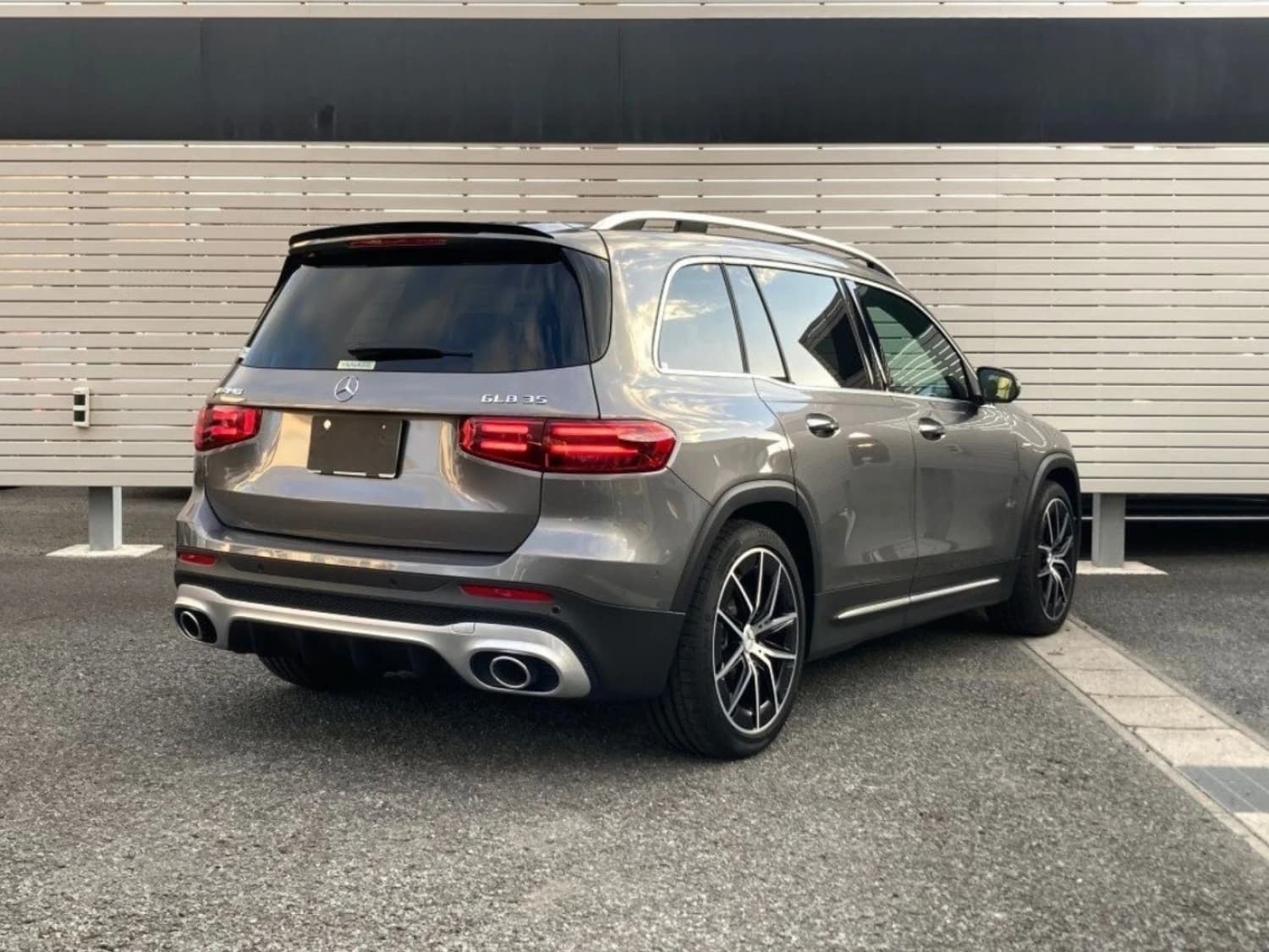 Mercedes GLB-class AMG GLB 35 4MATIC - фото 7