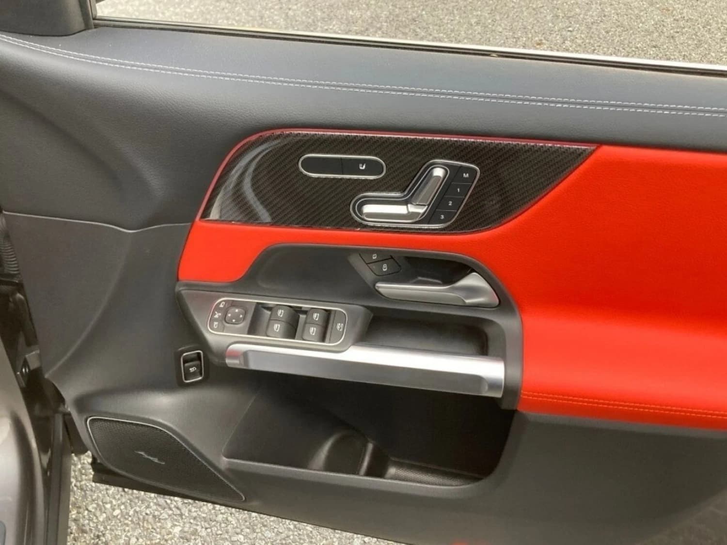 Mercedes GLB-class AMG GLB 35 4MATIC - фото 16