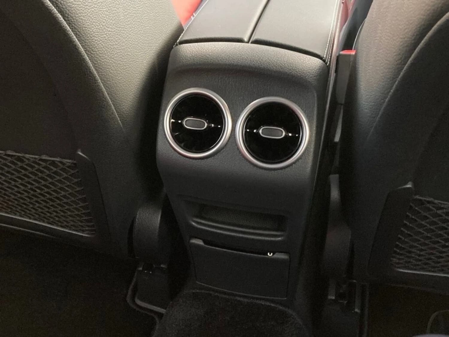 Mercedes GLB-class AMG GLB 35 4MATIC - фото 19