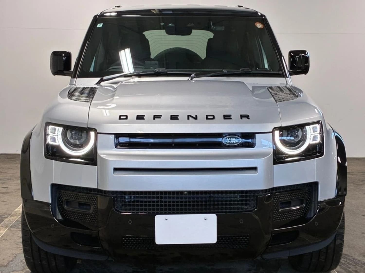 Land Rover Defender D300 X-Dynamic SE - фото 9