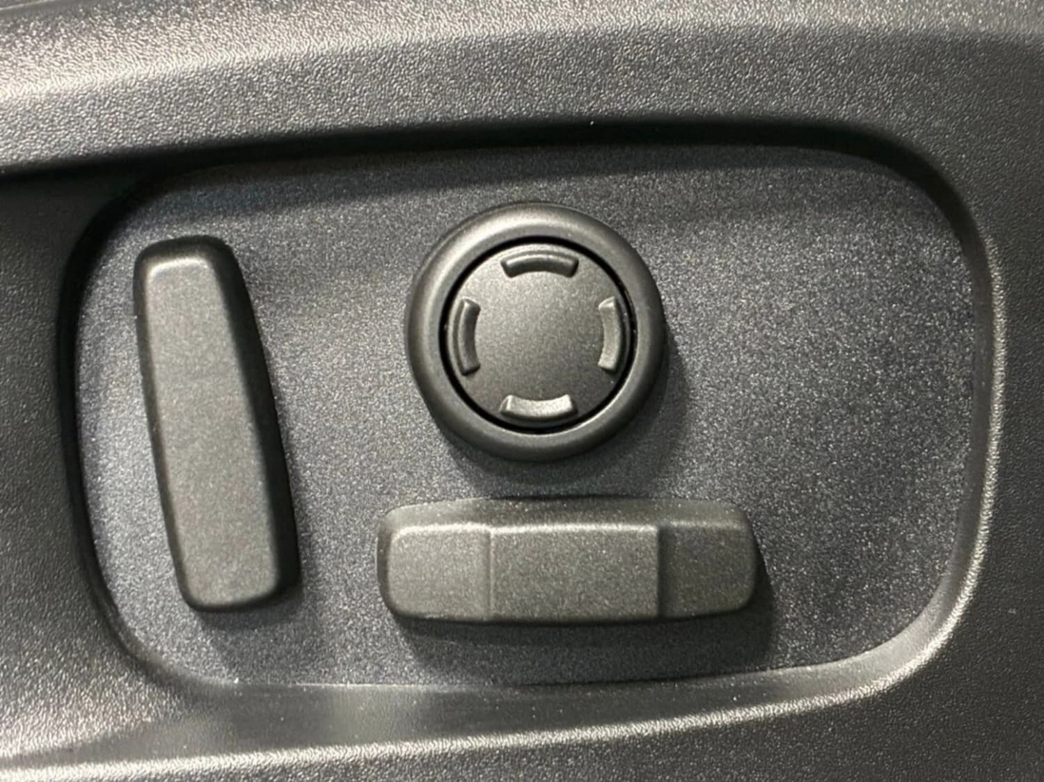 Land Rover Defender D300 X-Dynamic SE - фото 33