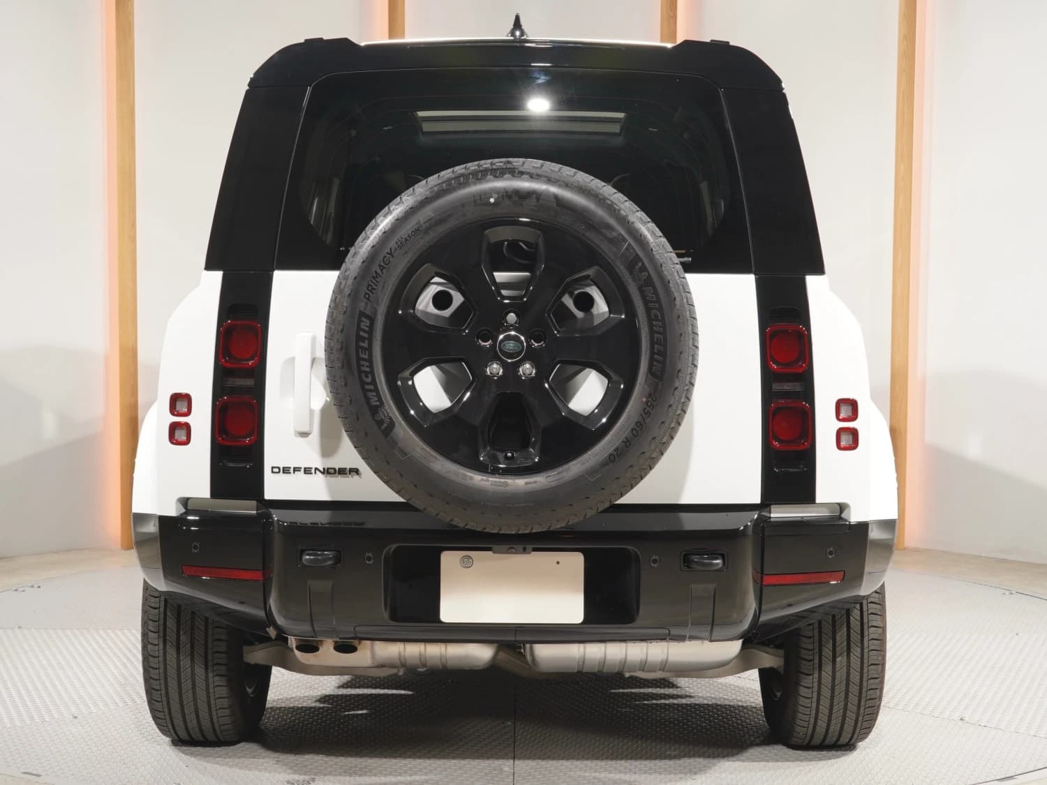 Land Rover Defender D350 X-Dynamic HSE - фото 6