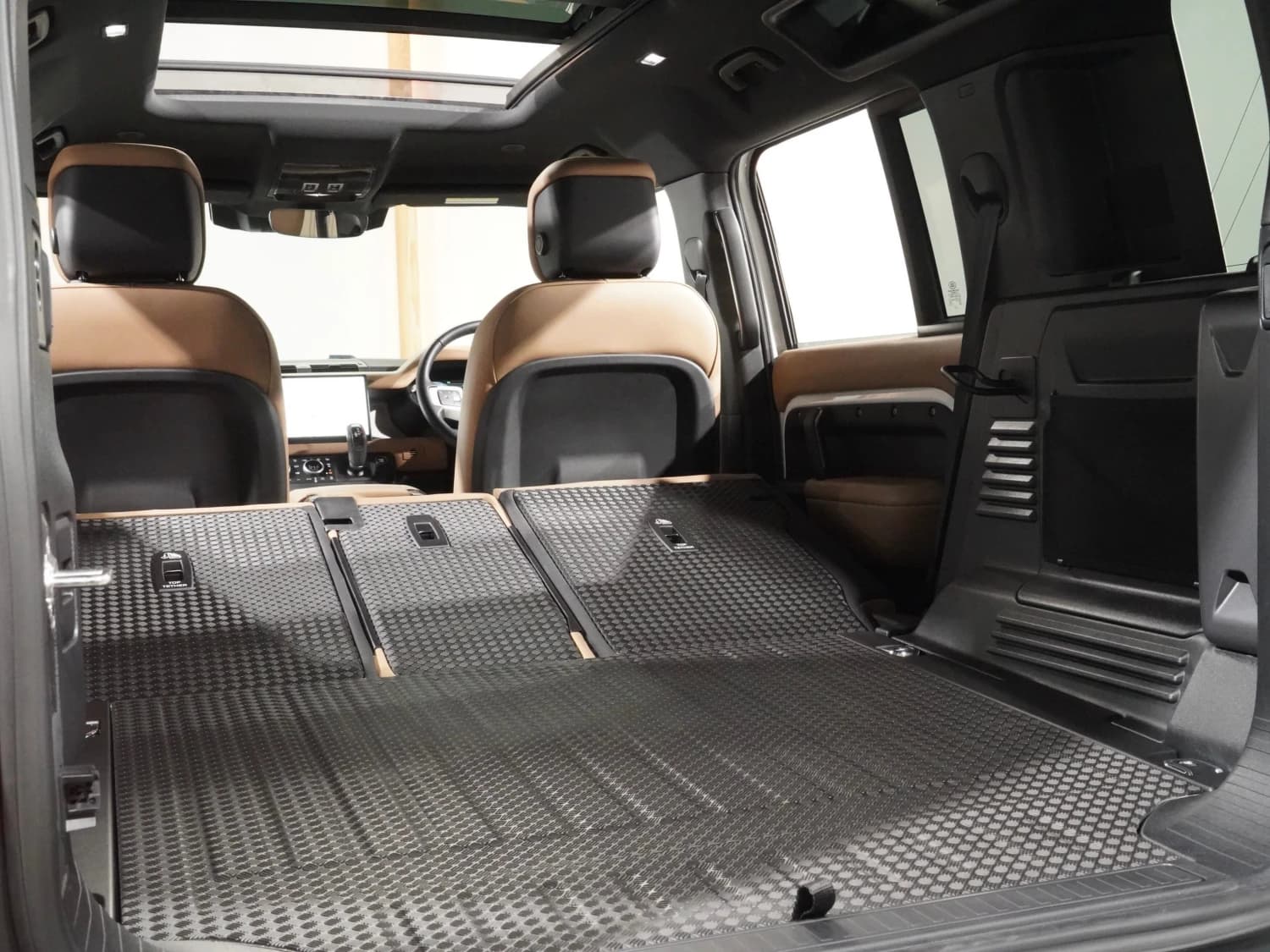 Land Rover Defender D350 X-Dynamic HSE - фото 39